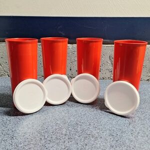 Tupperware 16 Ounce Straight-Sided Tumblers With Snap on Lids/Seals(4)